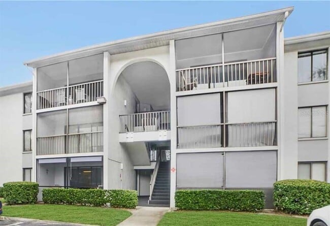 Building Photo - 1122 S Pine Ridge Cir Unit 1122