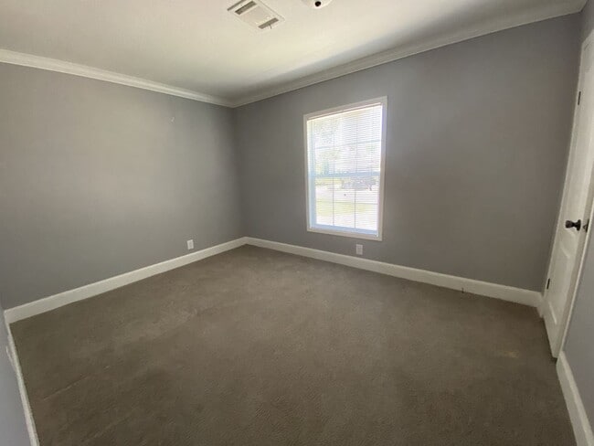 Photo - 10 Gatehouse Ct