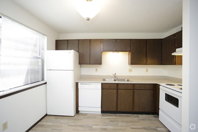 1BR, 1BA - 630 SF - The Place Apartments