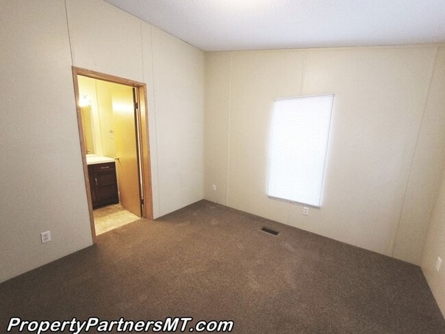 Photo - *** Remodeled *** 3 Bed 2 Bath Modular house