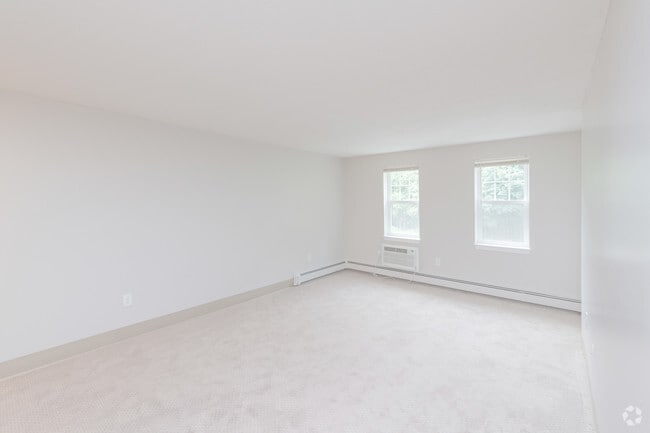 2 BR, 2 BA