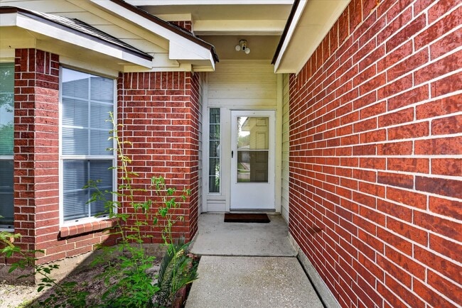 16211 Whitesage Ct