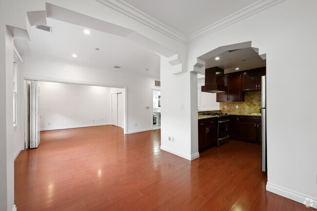 1 habitación, 1 baño, 650 pies cuadrados - 1236 N Flores St