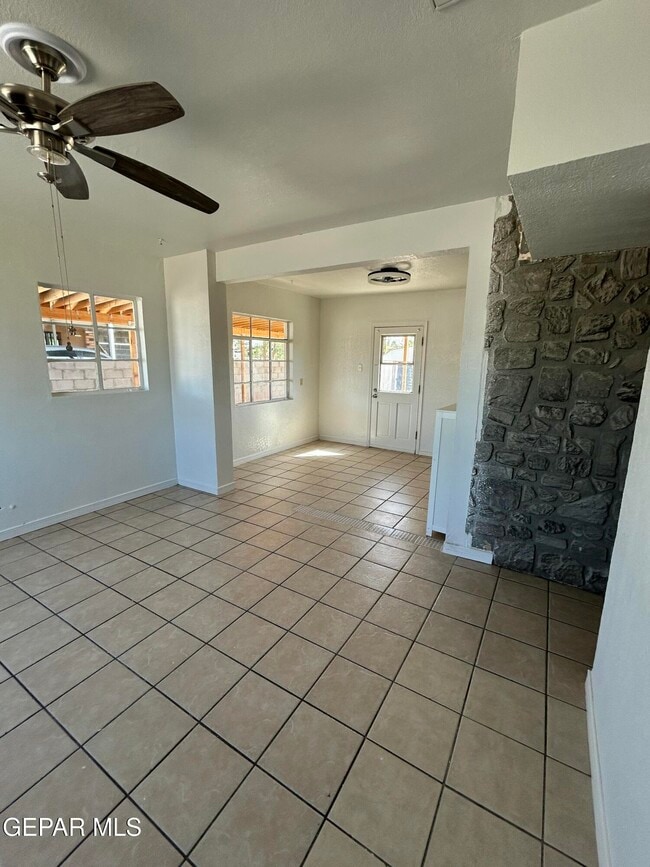 Photo - 7867 Juliet Way