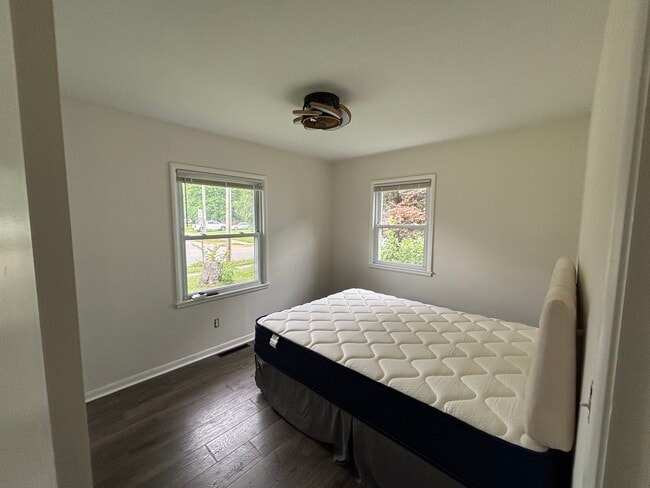 Photo - 4589 Annhurst Rd