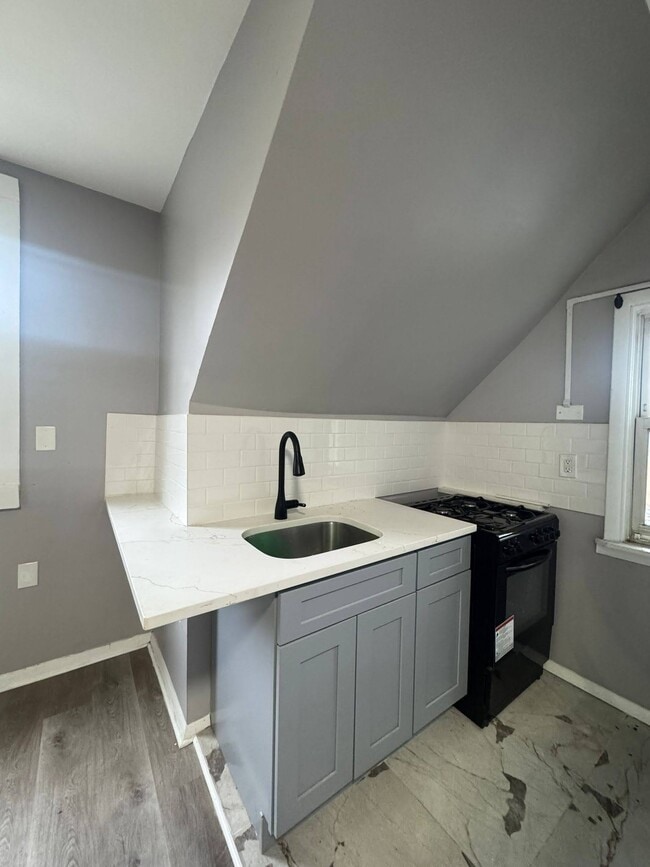 Photo - 72 Linden Ave Apartamentos Unidad 3
