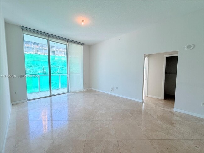 Photo - 31 SE 5th St Unit 4218