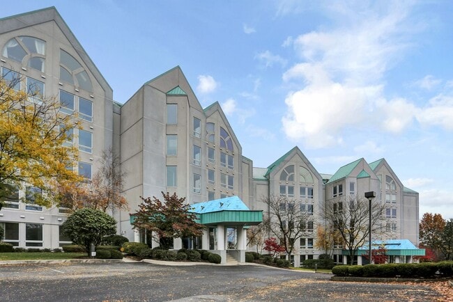 Building Photo - 2260 Waterford- Rental