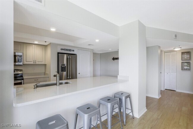 Photo - 5501 Heron Point Dr Unit 201