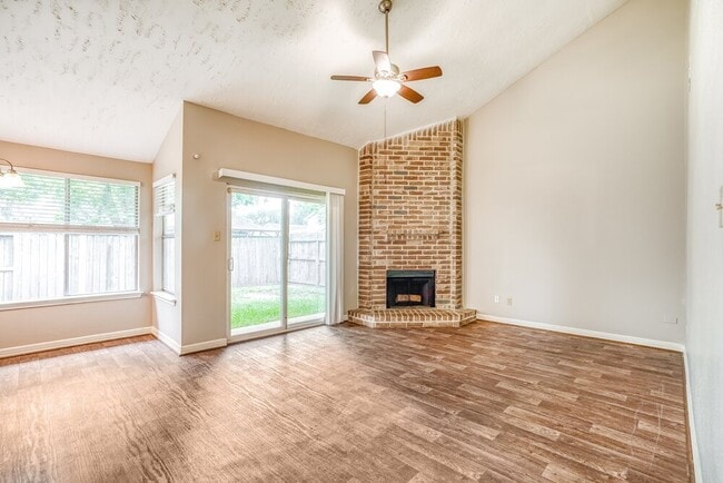 Photo - 15238 Bedford Glen Dr