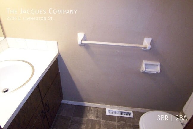 Photo - 2206 E Livingston St