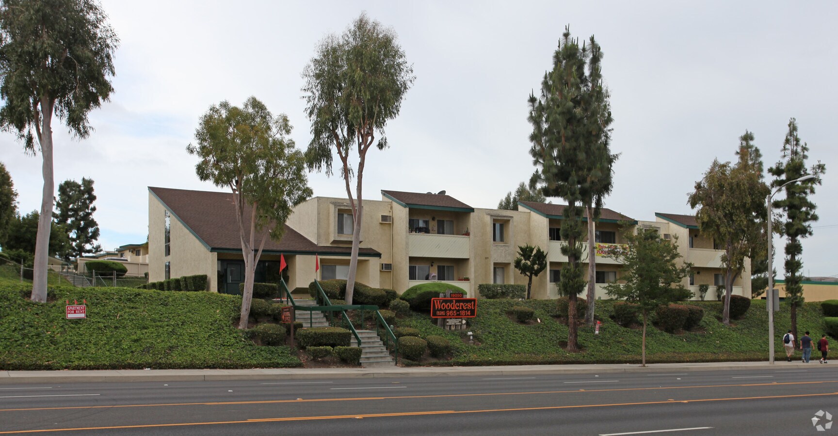 Woodcrest Apartments - Woodcrest Apartments