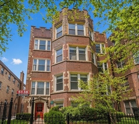 Building Photo - 5138 S Kenwood Ave