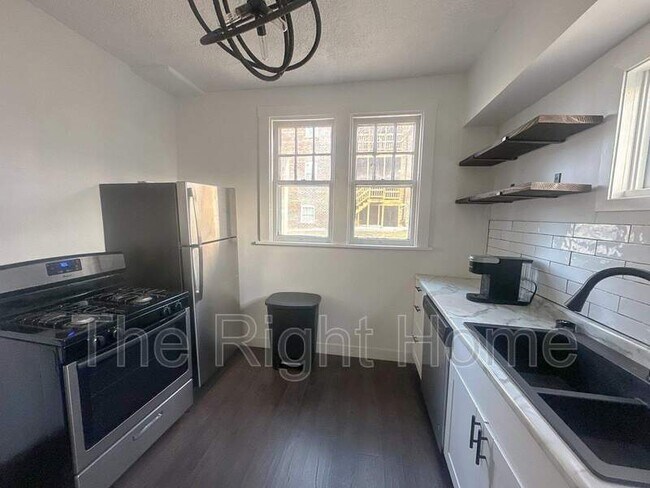 Photo - 3021 Harney St Unit Apt 1