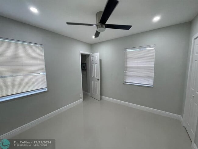 Photo - 1625 NW 12th Ct