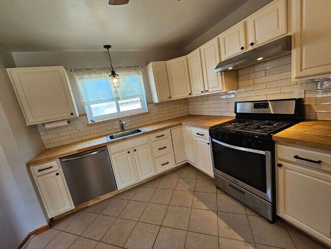 Newly Renovated 3-Bedroom, 1.5 Bathroom Brick Ranch w/ Hardwood Flooring in Living Room, Basement...