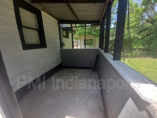 Photo - 2153 Sugar Grove Avenue