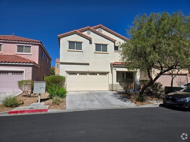 Building Photo - A Stunning 4 Bedroom Home in South West La...