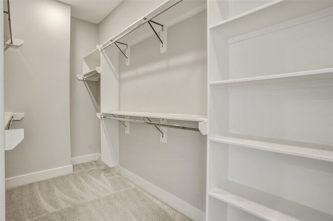 Photo - 2413 Chapman St