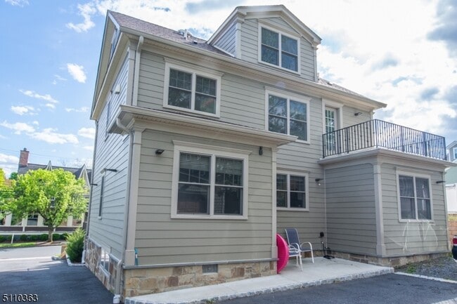 Photo - 109 Springfield Ave