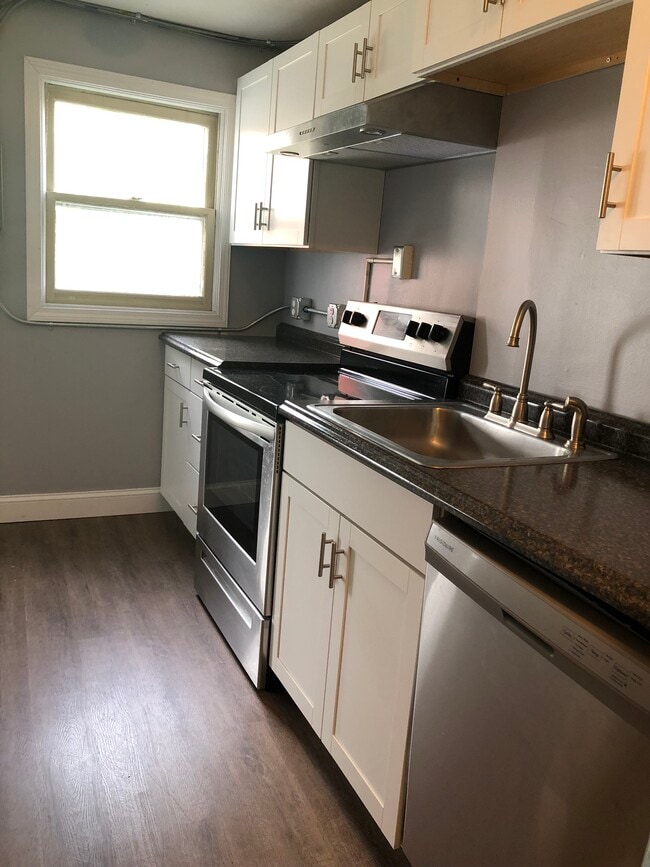 36 Buell St