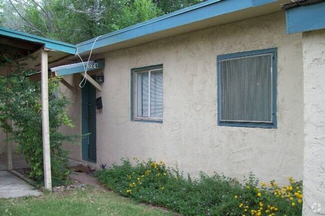 Building Photo - ? 1 Bed 1 Bath in Tempe – Available August... Rental
