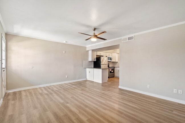 Photo - Tides on 61st Ave