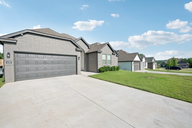 Photo - 4266 W Vlg Pk Dr