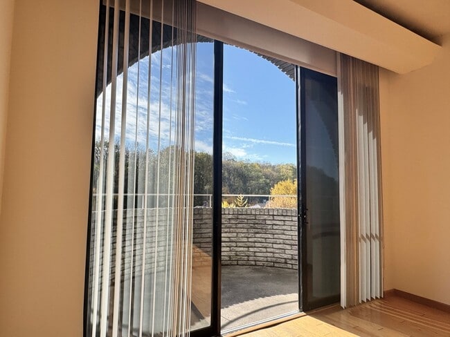 Photo - Shorewood Apartments