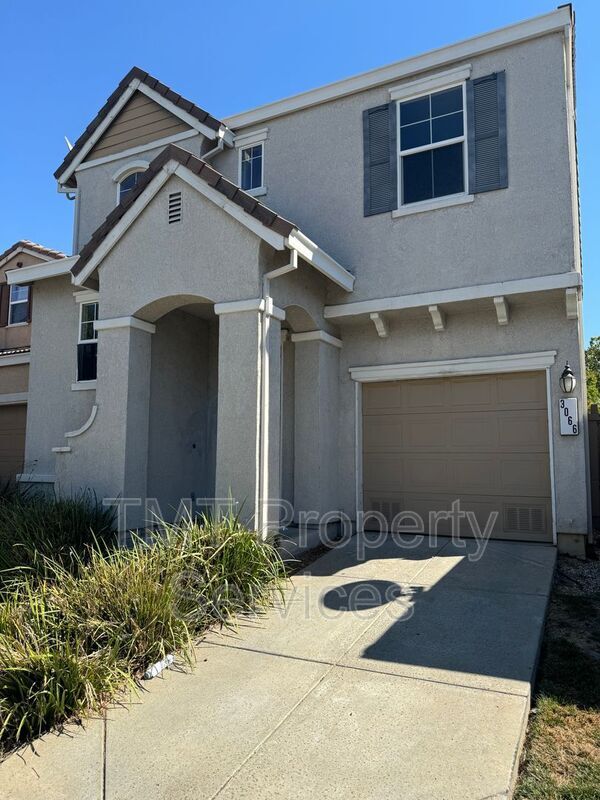 Photo - 3066 Staysail St