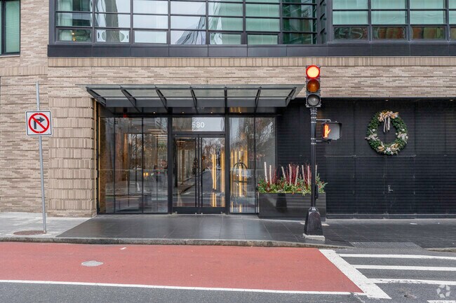 Entrada principal - Millenium Place