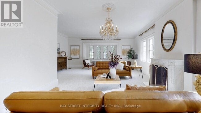 Photo - 184 Heath St W