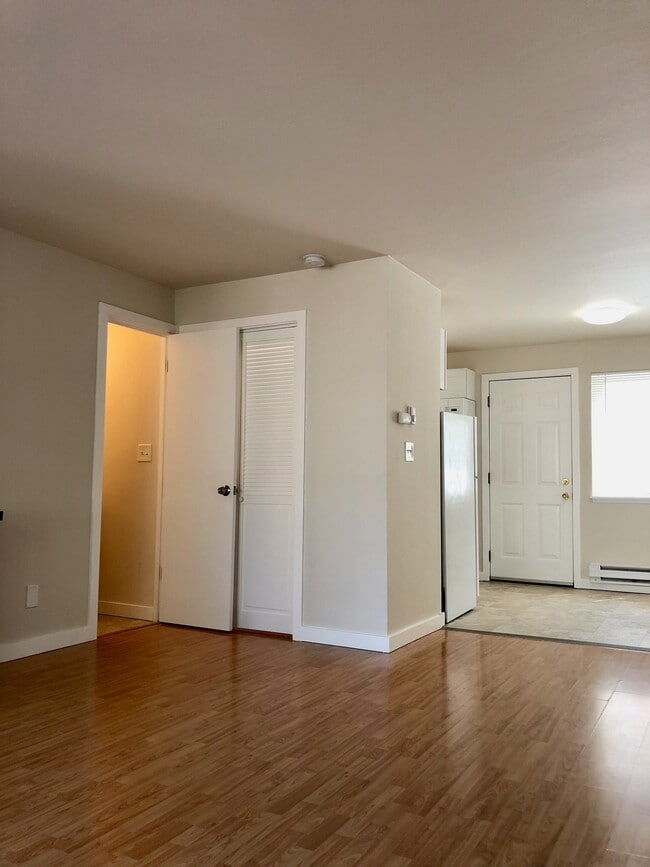 Photo - 3601 NE 73rd Pl
