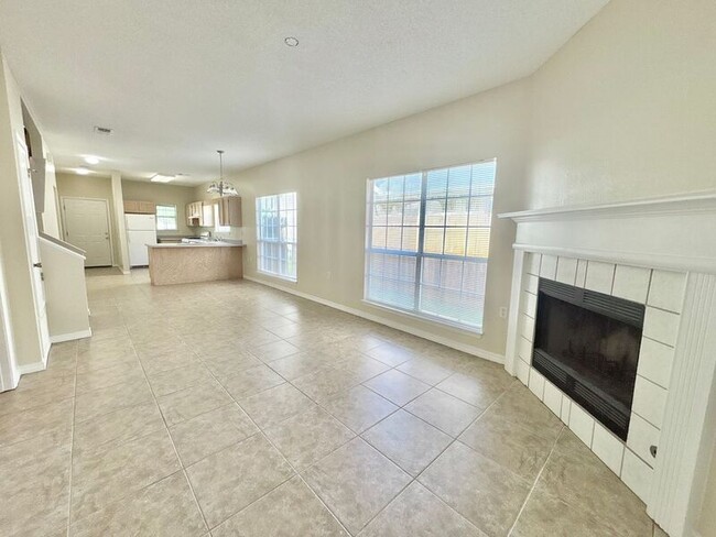 Photo - 189 Wildflower Ln