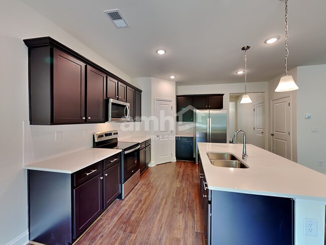 Photo - 301 Pecan Dr
