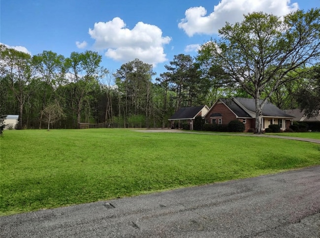 Photo - Home for Rent in Lake Forest in Millbrook