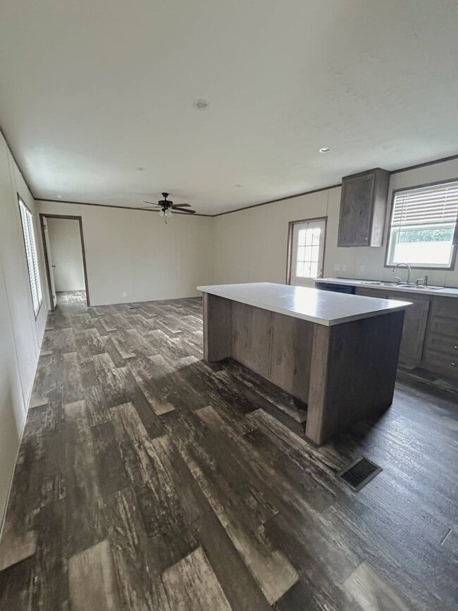 Photo - 575 Payne Creek Est