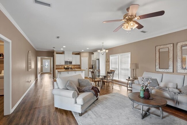 Photo - 220 Maplecliff Dr