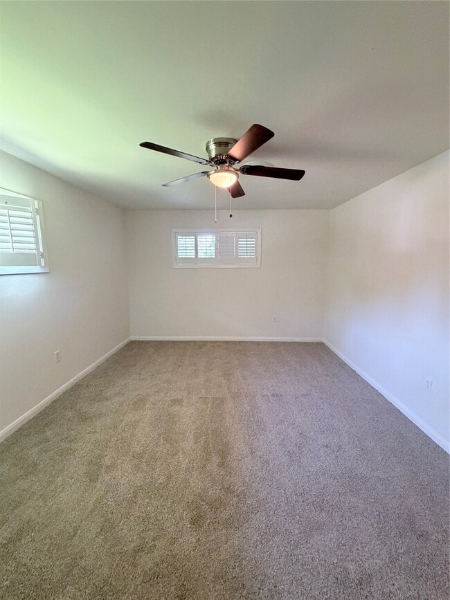 Photo - 807 W Murrill Ave