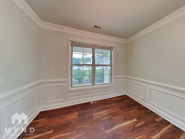 Photo - 7377 Birchshire Dr House