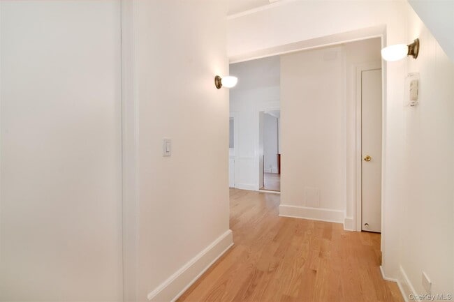 Photo - 104 Main St Unit 1
