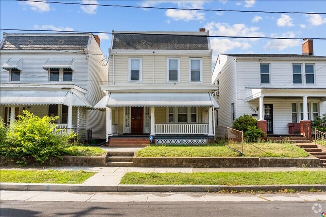 Building Photo - 1313 N 35th St Rental