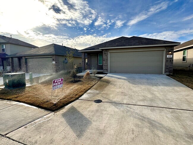 Photo - 125 Hogans Aly