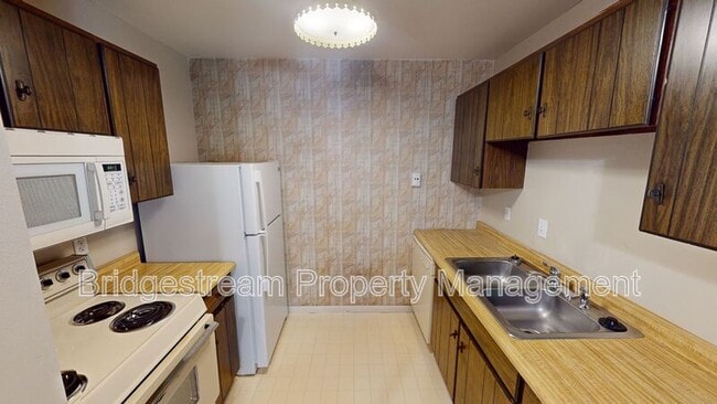 Photo - 7127 N Springboro Pike