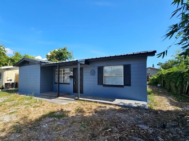 Building Photo - 5860 70th Ave N Rental