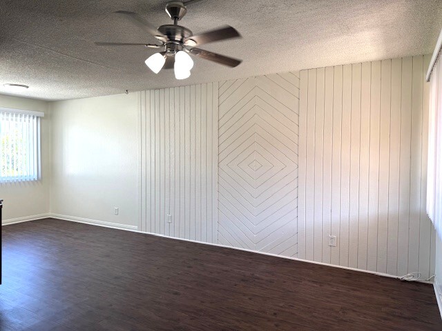 Photo - 16862 Lynn Lane Unidad E