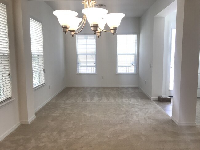 Photo - LARGE BRAND NEW 4 Bedroom in Windermere !!! Close to DISNEY! TOP SCHOOL!!