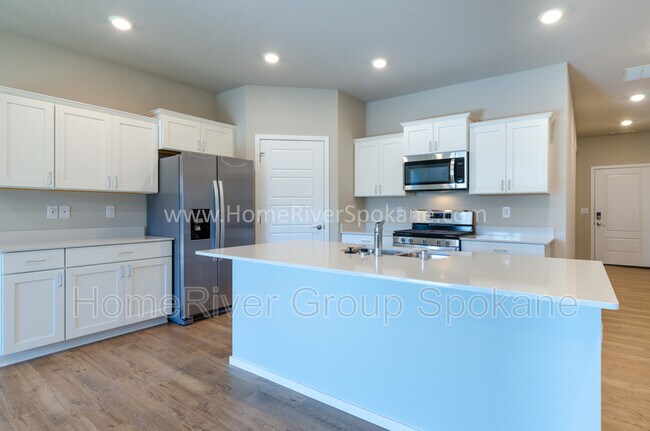 Photo - 3222 N McKinnon Rd