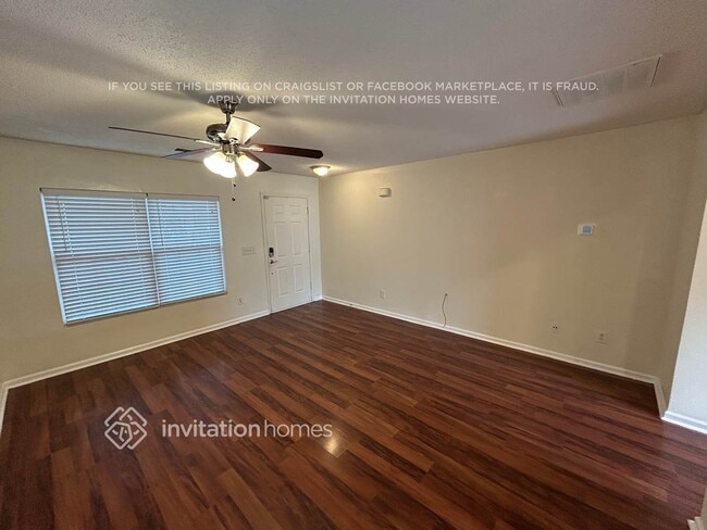 Photo - 547 Tribune Dr