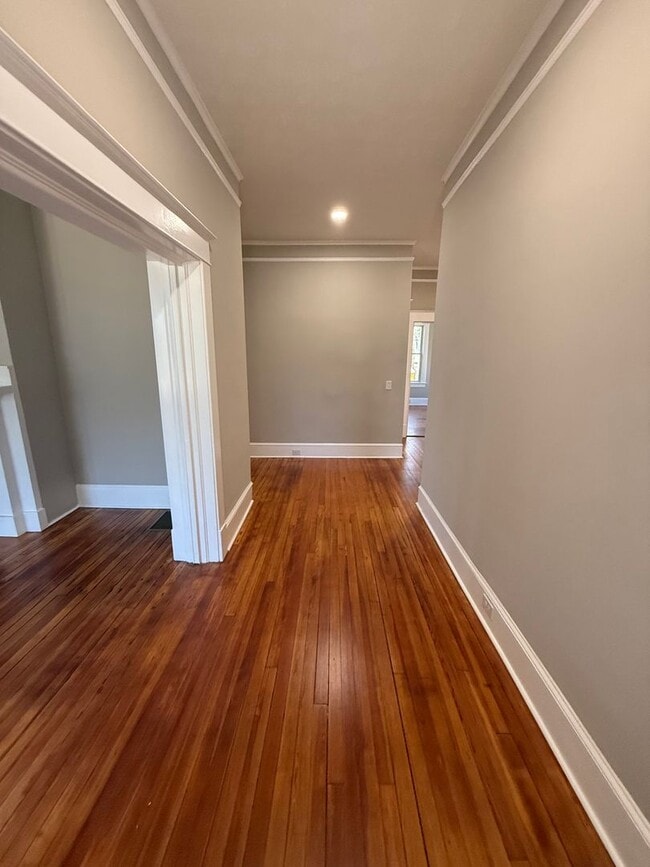 Photo - 4 Bedroom Fully Remodeled House Located in Five Points!